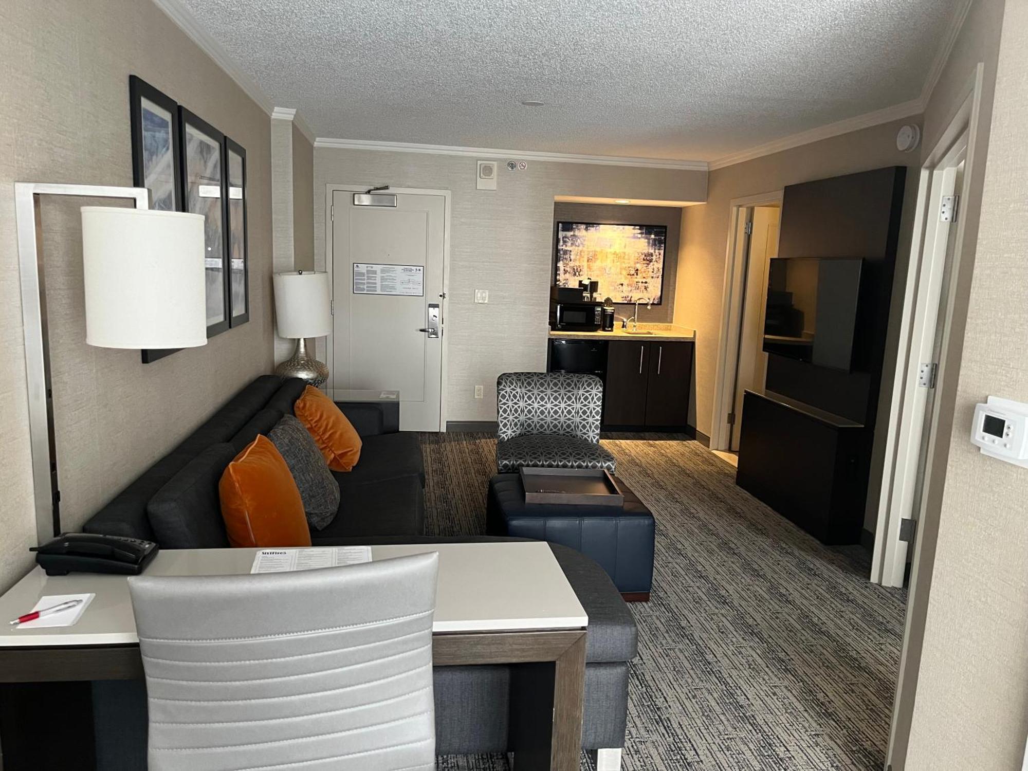 Chicago Marriott Suites O'Hare Розмонт Экстерьер фото