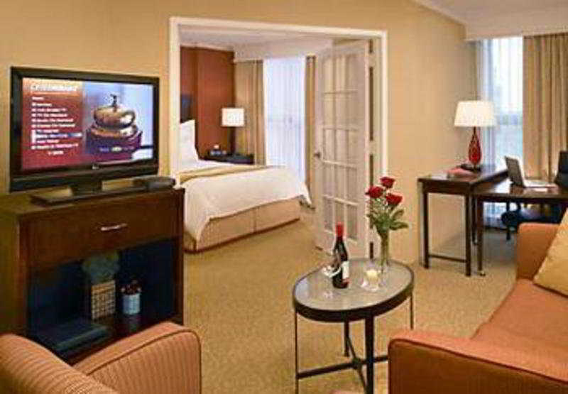 Chicago Marriott Suites O'Hare Розмонт Экстерьер фото