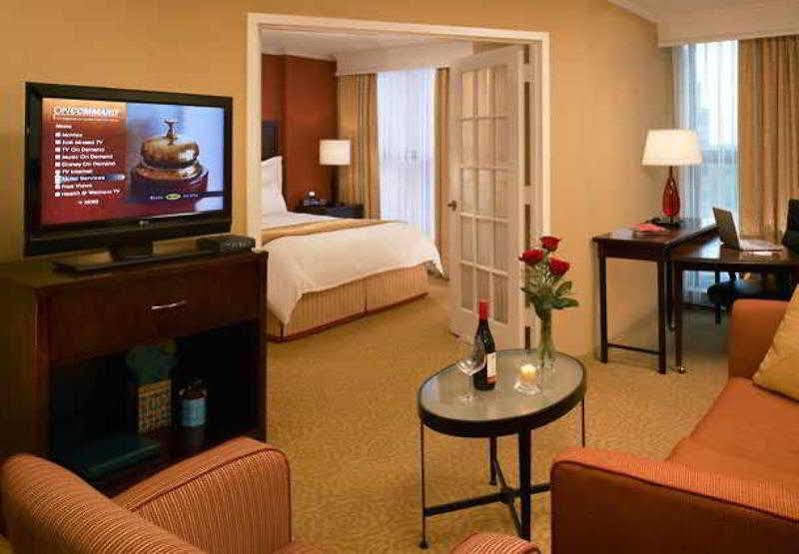Chicago Marriott Suites O'Hare Розмонт Экстерьер фото