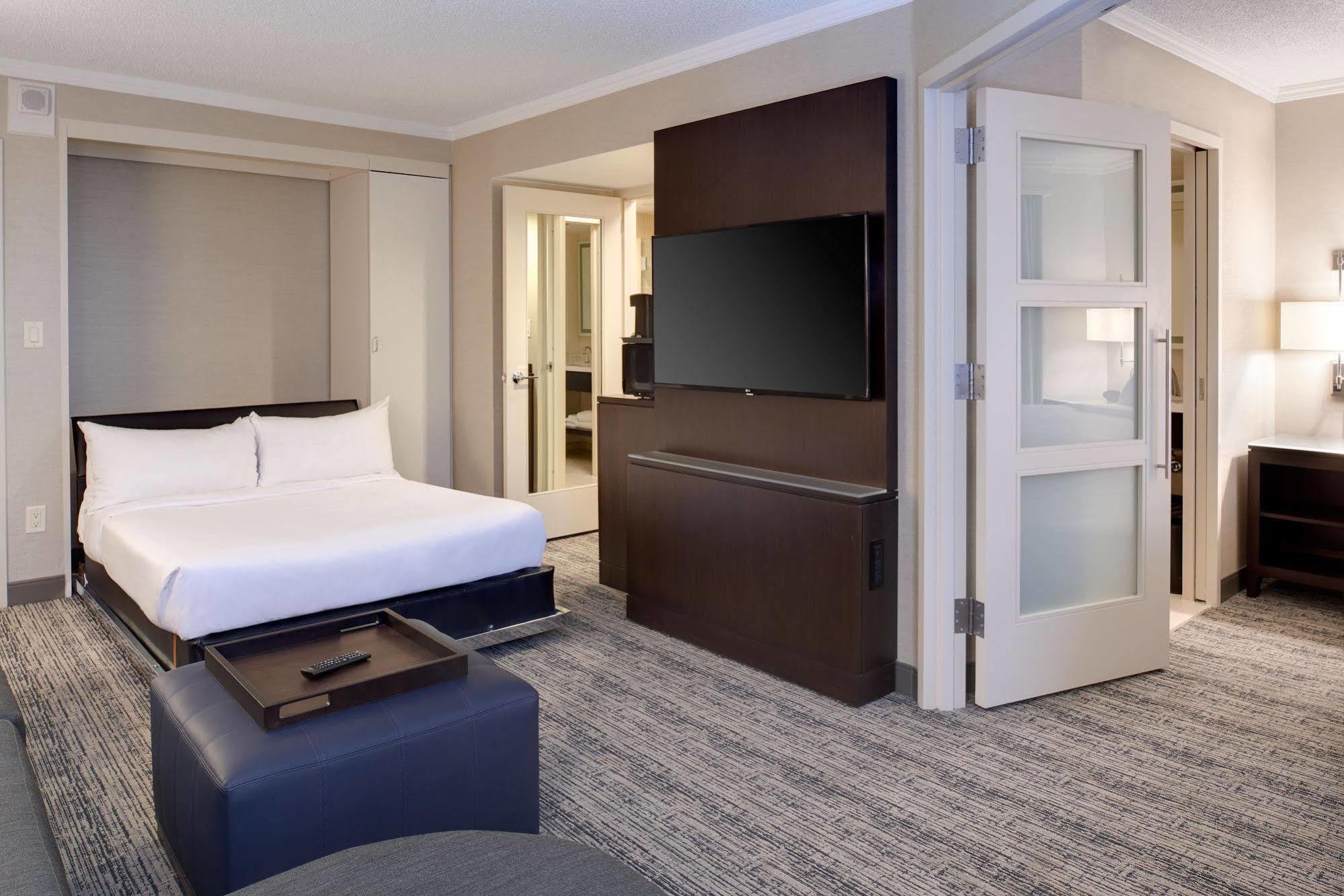 Chicago Marriott Suites O'Hare Розмонт Экстерьер фото